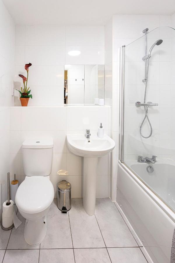 Station Apartment Норуич Екстериор снимка